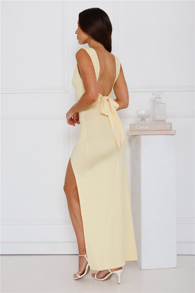 Claire™ | Robe fendue moulante avec fronces