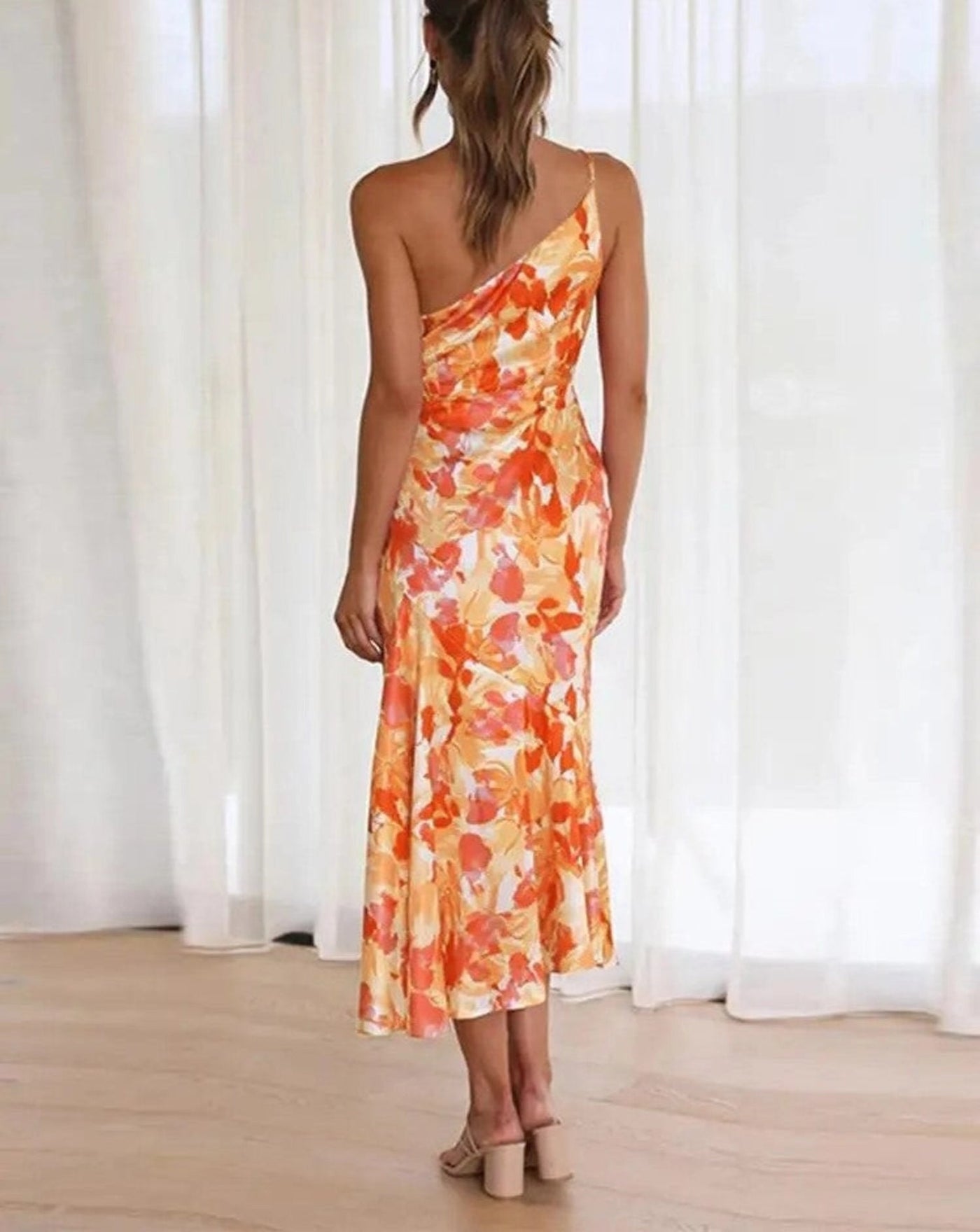 Emmy | Robe maxi asymétrique avec motif floral