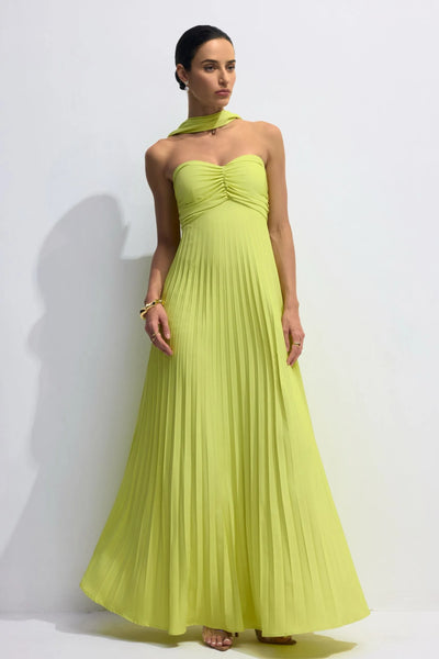 Isavelle – Robe Longue Plissée Sans Bretelles